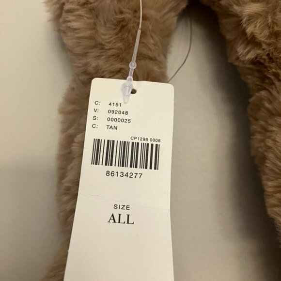 NWT. Anthropologie Furry Knotted Bag With Matching Pouch. - Picture 8 of 8